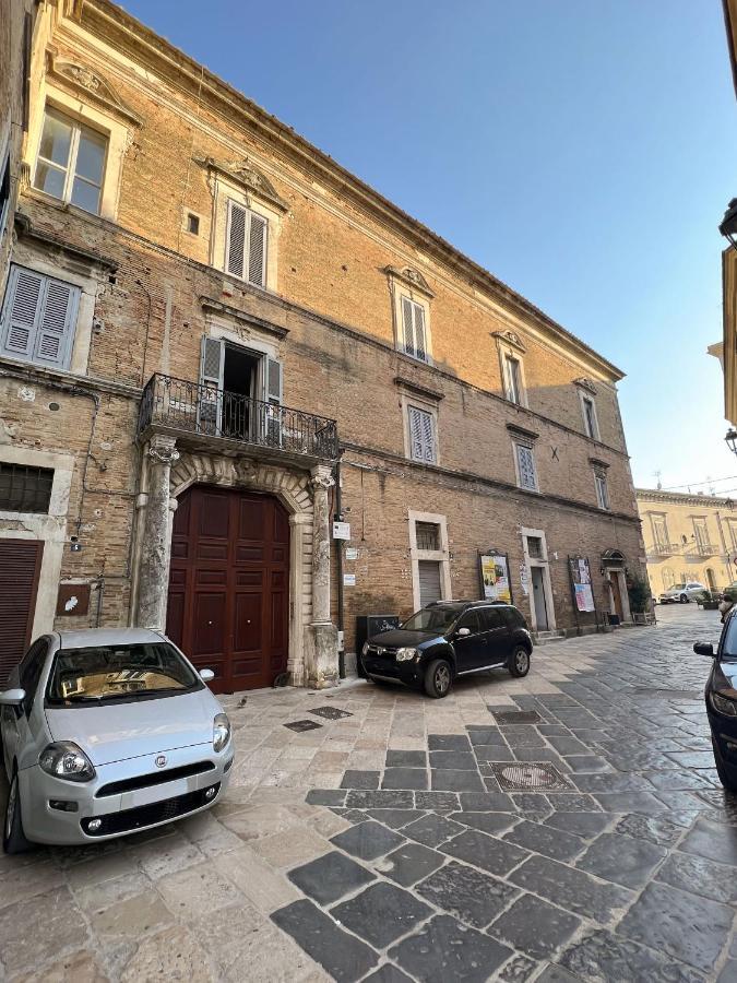 B&B Palazzo Lombardi Lucera Εξωτερικό φωτογραφία